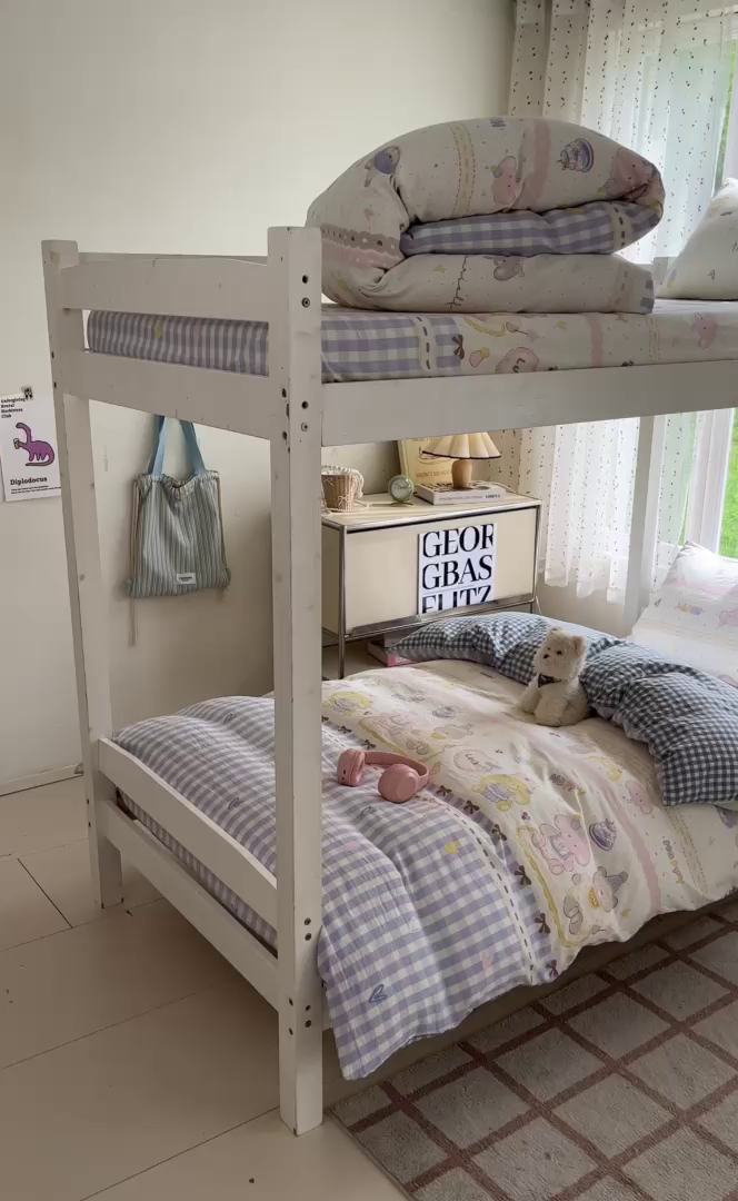 91家纺网 家纺一手货源 找家纺 盛秋家纺 2025新款水洗棉卡通学生小三套套件 开心派对+蓝小格