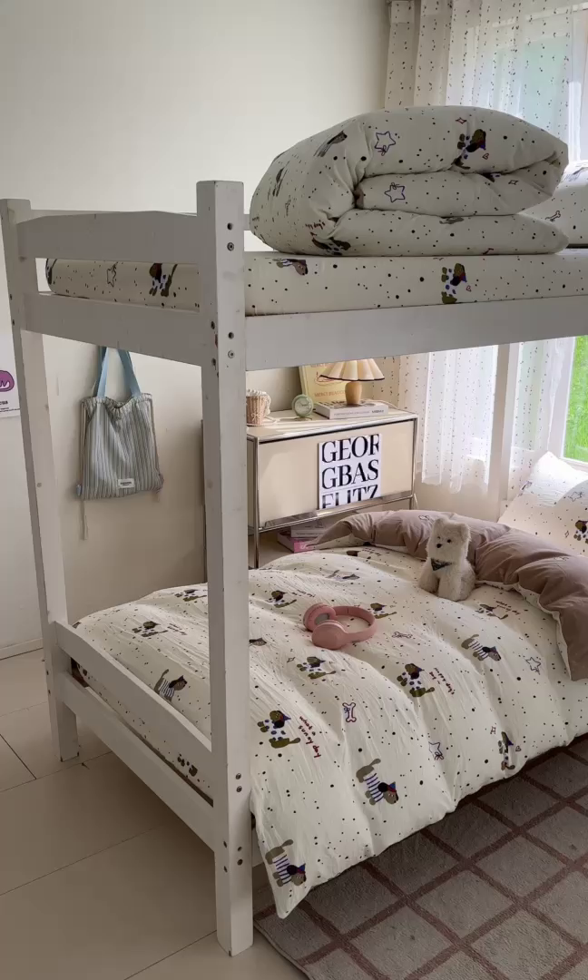 91家纺网 家纺一手货源 找家纺 盛秋家纺 2025新款水洗棉卡通学生小三套套件 腊肠狗+猫爪