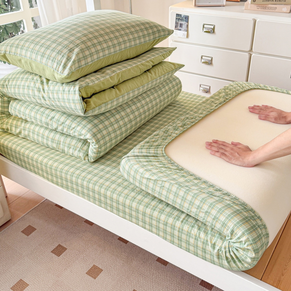 91家纺网 家纺一手货源 找家纺 （总）盛秋家纺 2025新款水洗棉格子学生小三套套件