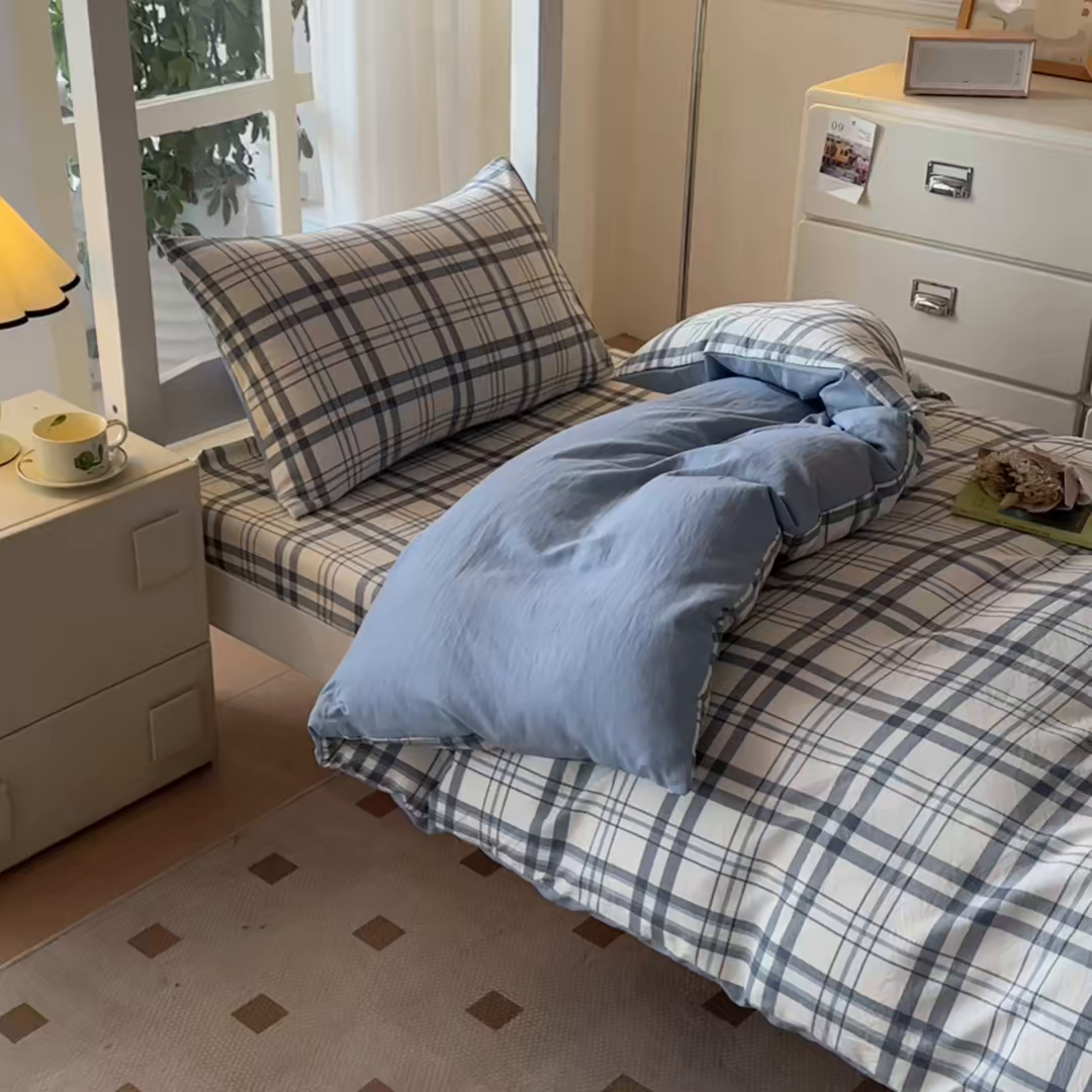 91家纺网 家纺一手货源 找家纺 （总）盛秋家纺 2025新款水洗棉格子学生小三套套件