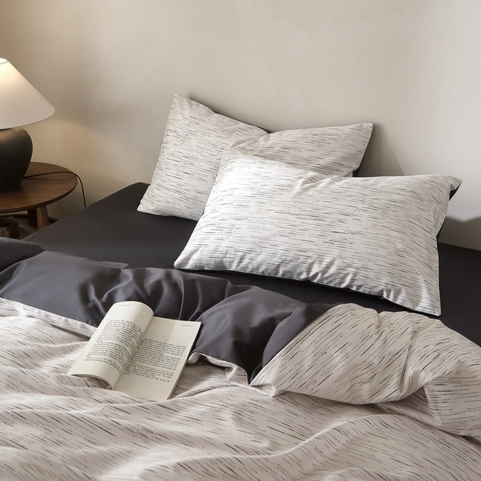 91家纺网 家纺一手货源 找家纺 ONE TWO ONE 121 2025新款高端贡缎高支高密数码印花四件套-星河（平台控价券后不得低于318/338元） 星河-清茶灰