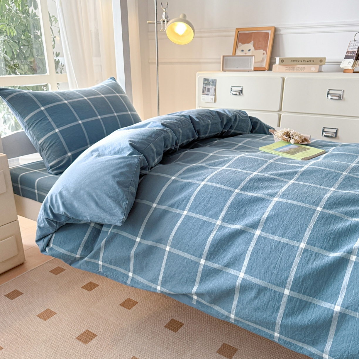 91家纺网 家纺一手货源 找家纺 盛秋家纺 2025新款水洗棉格子学生小三套套件 灰大格+蓝灰