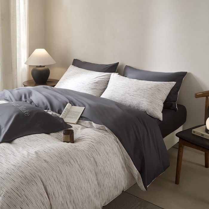 91家纺网 家纺一手货源 找家纺 ONE TWO ONE 121 2025新款高端贡缎高支高密数码印花四件套-星河（平台控价券后不得低于318/338元） 星河-清茶灰