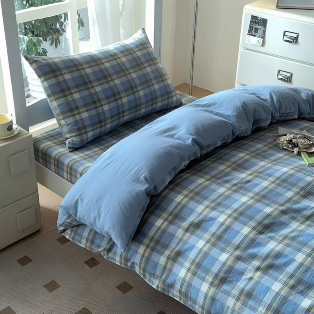 91家纺网 家纺一手货源 找家纺 盛秋家纺 2025新款水洗棉格子学生小三套套件 简约+海清