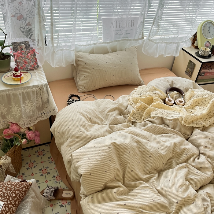 91家纺网 家纺一手货源 找家纺 （总）卡迪熊家纺 2025新款超柔云感m印花双层纱四件套