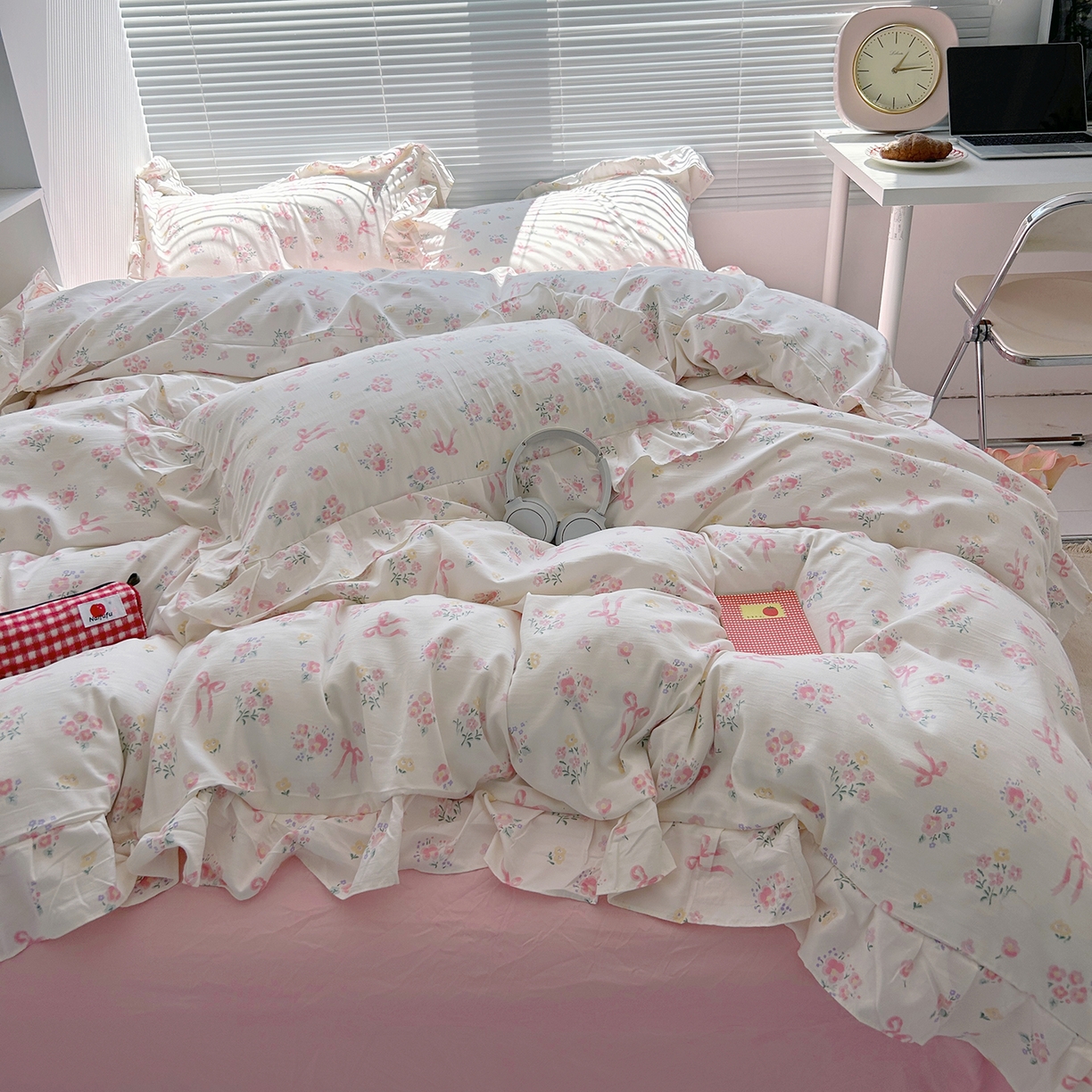 91家纺网 家纺一手货源 找家纺 芷凡家纺2025新款A类加厚超柔水洗棉花边款韩式四件套-风格二 蝶语