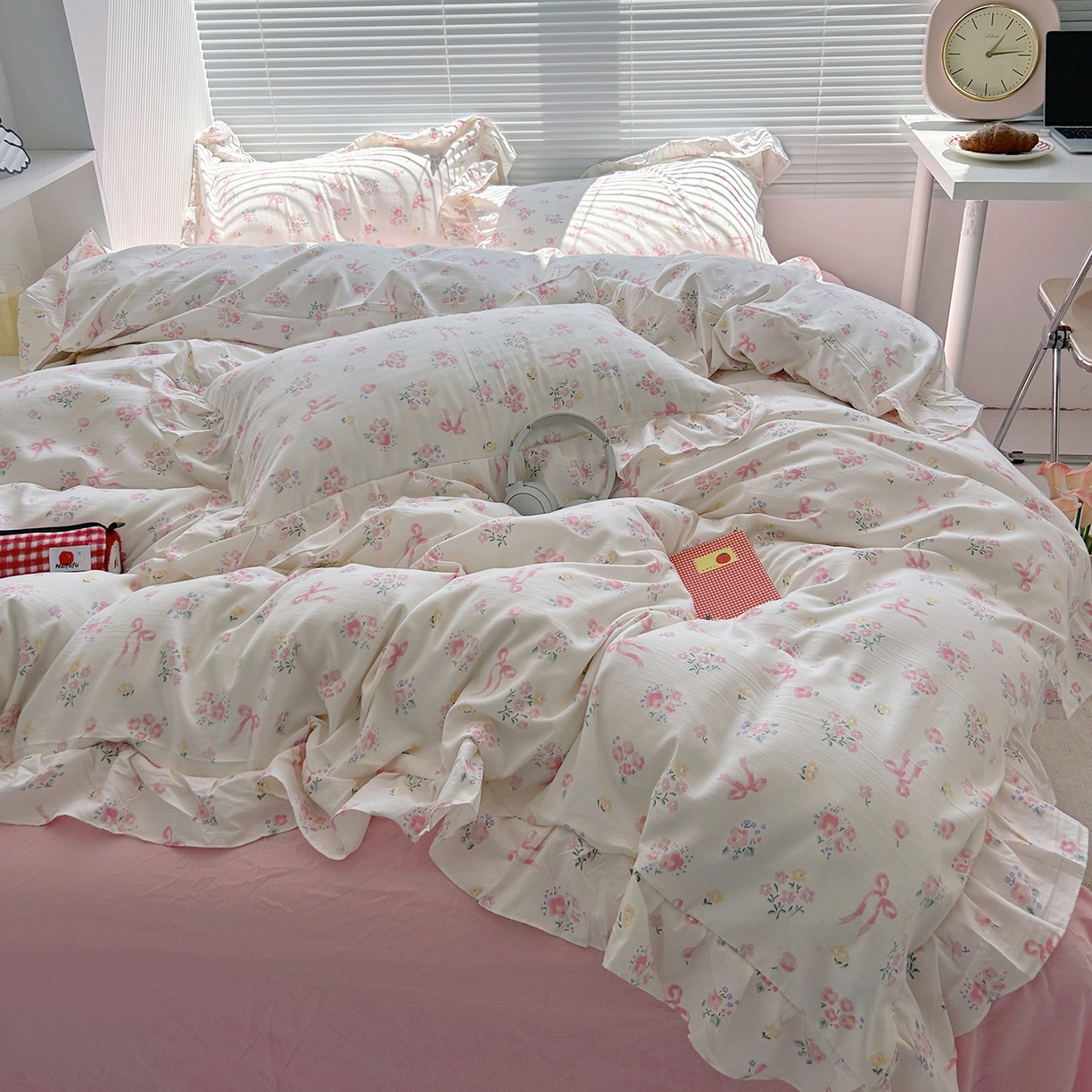 91家纺网 家纺一手货源 找家纺 芷凡家纺2025新款A类加厚超柔水洗棉花边款韩式四件套-风格二 蝶语