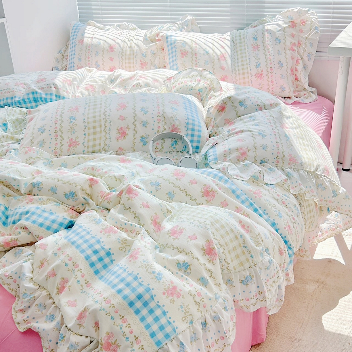 91家纺网 家纺一手货源 找家纺 芷凡家纺2025新款A类加厚超柔水洗棉花边款韩式四件套-风格二 法式小香