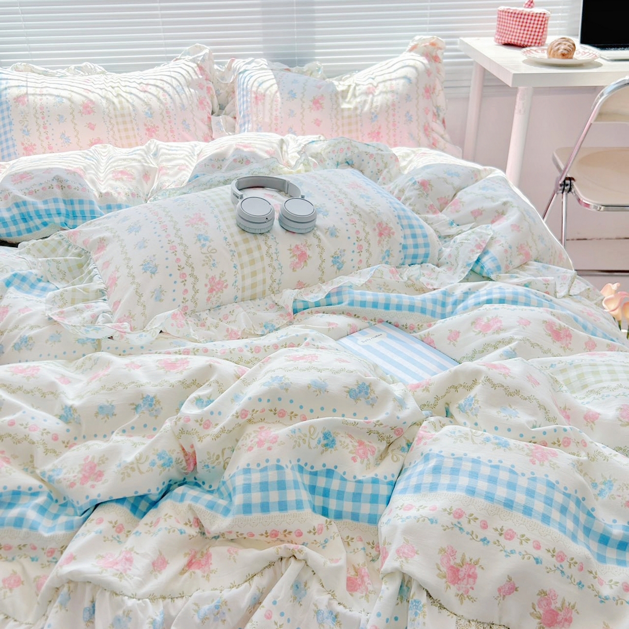 91家纺网 家纺一手货源 找家纺 芷凡家纺2025新款A类加厚超柔水洗棉花边款韩式四件套-风格二 法式小香