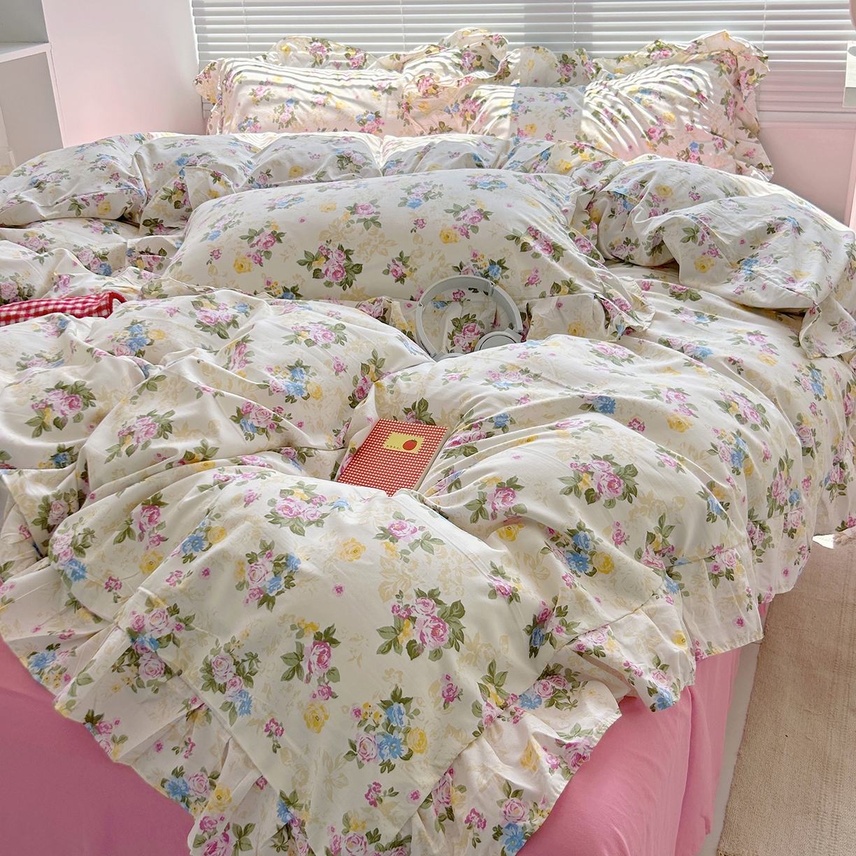 91家纺网 家纺一手货源 找家纺 芷凡家纺2025新款A类加厚超柔水洗棉花边款韩式四件套-风格二 花开曼舞