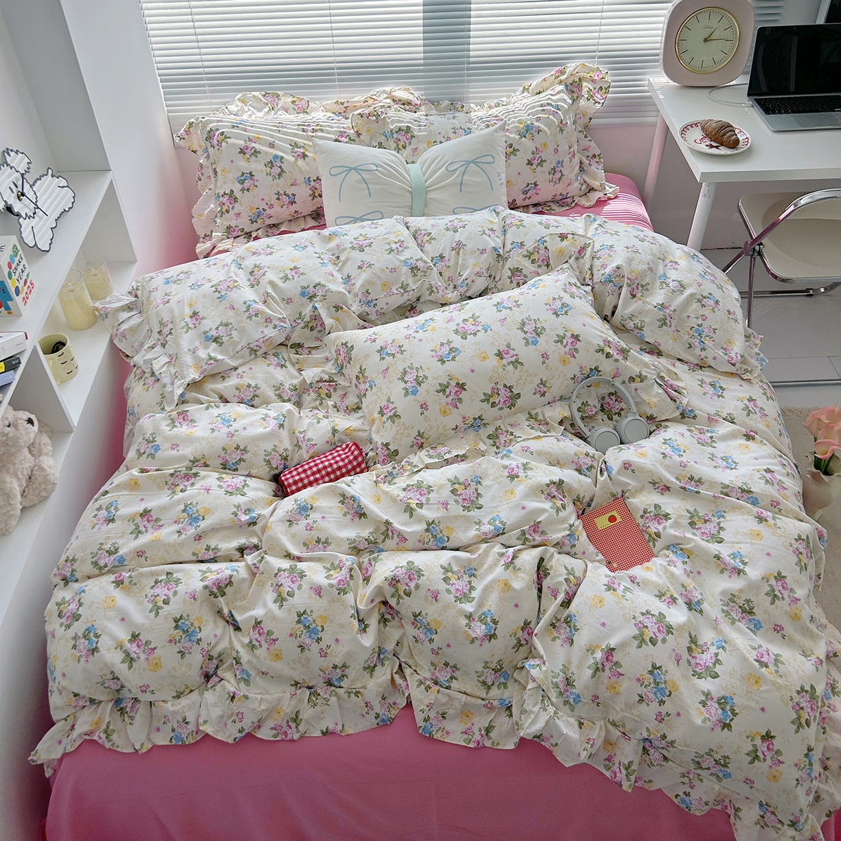 91家纺网 家纺一手货源 找家纺 芷凡家纺2025新款A类加厚超柔水洗棉花边款韩式四件套-风格二 花开曼舞