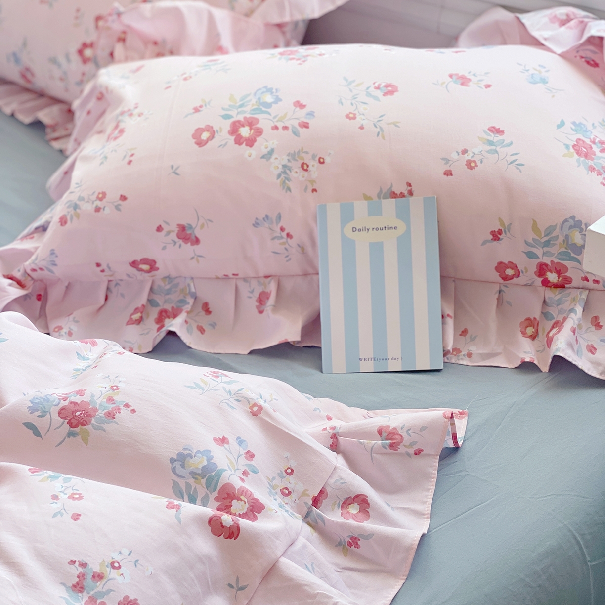 91家纺网 家纺一手货源 找家纺 芷凡家纺2025新款A类加厚超柔水洗棉花边款韩式四件套-风格二 夕颜