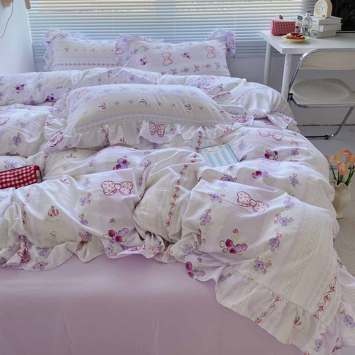 91家纺网 家纺一手货源 找家纺 芷凡家纺2025新款A类加厚超柔水洗棉花边款韩式四件套-风格二 芝士葡萄