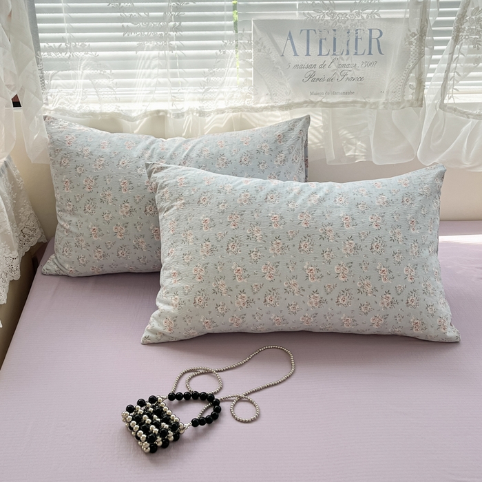 91家纺网 家纺一手货源 找家纺 卡迪熊家纺 2025新款超柔云感m印花双层纱四件套 繁景如画