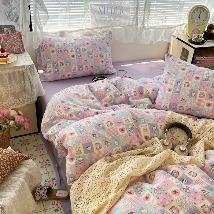 91家纺网 家纺一手货源 找家纺 卡迪熊家纺 2025新款超柔云感m印花双层纱四件套 格格猫咪