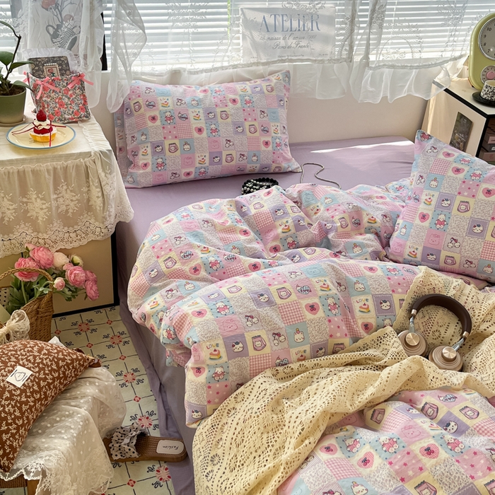 91家纺网 家纺一手货源 找家纺 卡迪熊家纺 2025新款超柔云感m印花双层纱四件套 格格猫咪