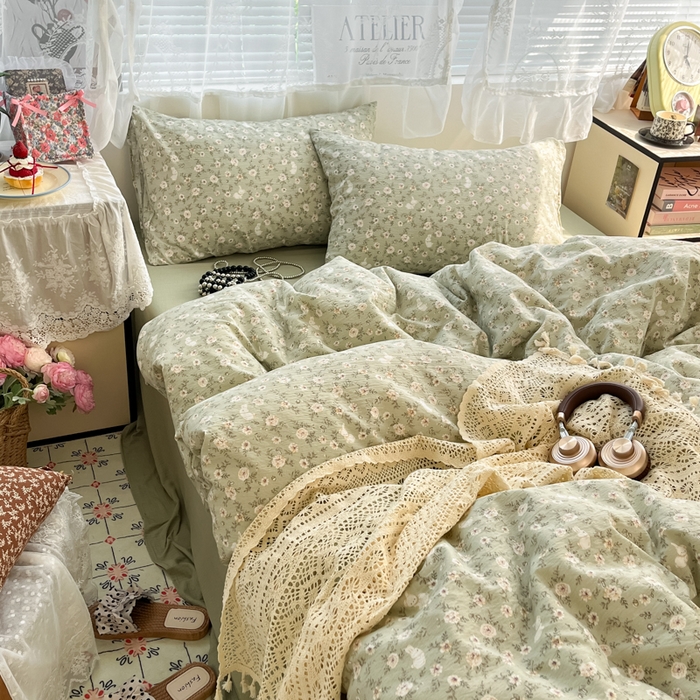 91家纺网 家纺一手货源 找家纺 卡迪熊家纺 2025新款超柔云感m印花双层纱四件套 花丛小兔