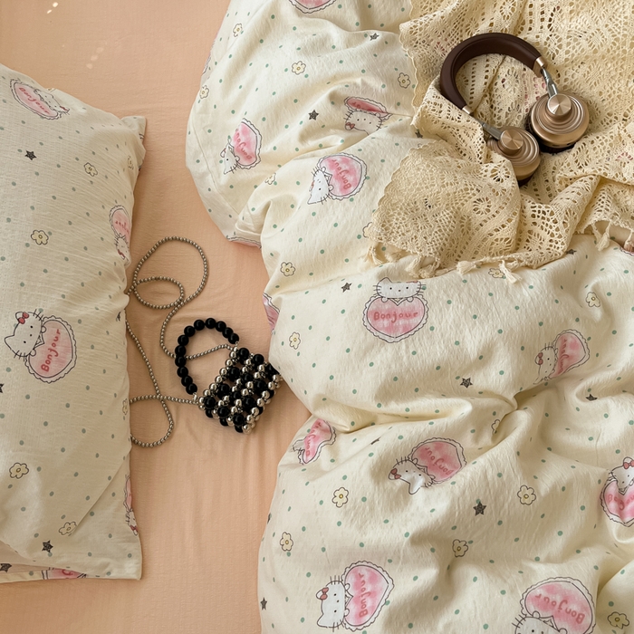 91家纺网 家纺一手货源 找家纺 卡迪熊家纺 2025新款超柔云感m印花双层纱四件套 萌新猫咪