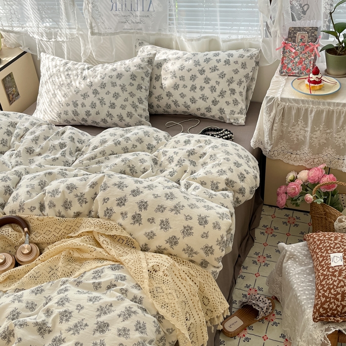 91家纺网 家纺一手货源 找家纺 卡迪熊家纺 2025新款超柔云感m印花双层纱四件套 桃花朵朵