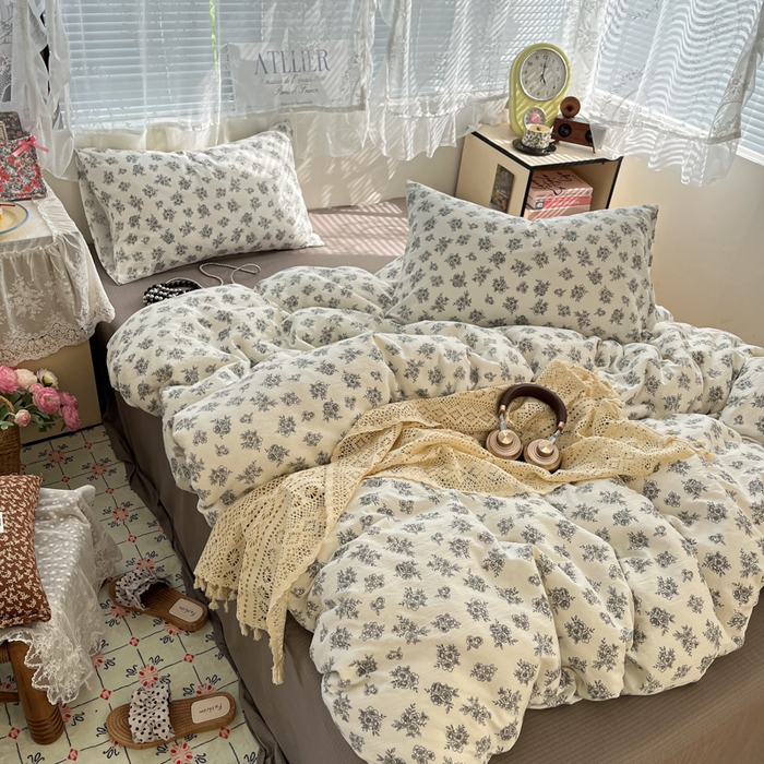 91家纺网 家纺一手货源 找家纺 卡迪熊家纺 2025新款超柔云感m印花双层纱四件套 桃花朵朵