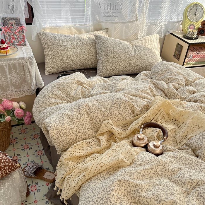 91家纺网 家纺一手货源 找家纺 卡迪熊家纺 2025新款超柔云感m印花双层纱四件套 枝蔓繁花