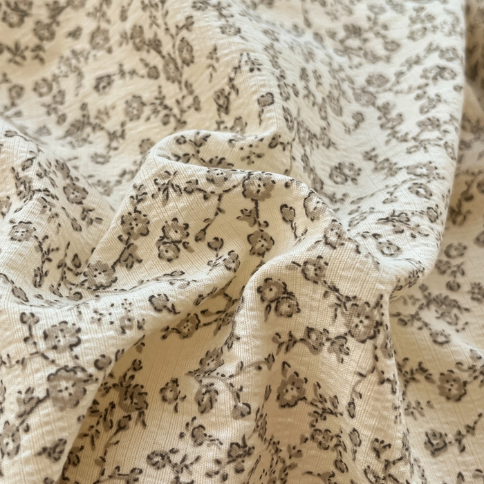 91家纺网 家纺一手货源 找家纺 卡迪熊家纺 2025新款超柔云感m印花双层纱四件套 枝蔓繁花