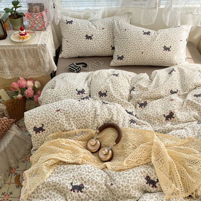 91家纺网 家纺一手货源 找家纺 彩韵家纺 2025新款超柔云感m印花双层纱四件套 丛林醉猫