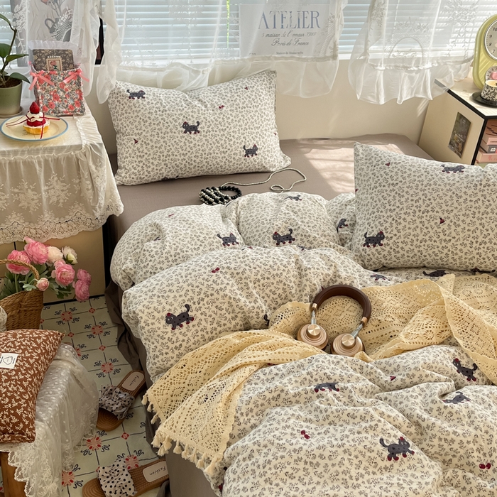 91家纺网 家纺一手货源 找家纺 彩韵家纺 2025新款超柔云感m印花双层纱四件套 丛林醉猫