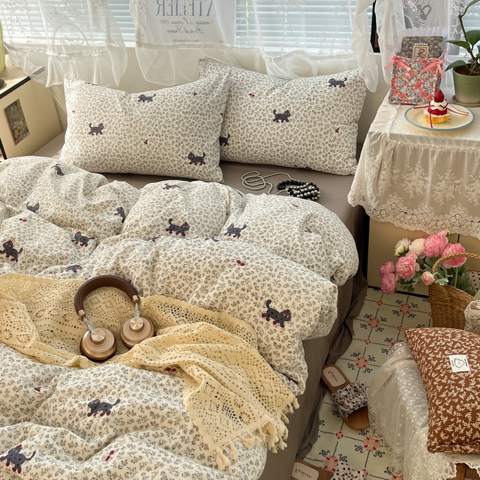 91家纺网 家纺一手货源 找家纺 彩韵家纺 2025新款超柔云感m印花双层纱四件套 丛林醉猫