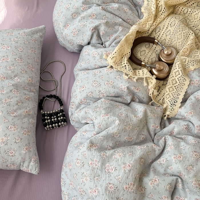 91家纺网 家纺一手货源 找家纺 彩韵家纺 2025新款超柔云感m印花双层纱四件套 繁景如画