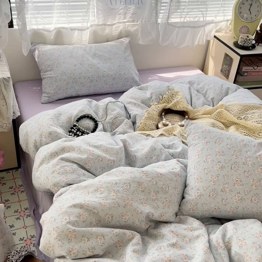 91家纺网 家纺一手货源 找家纺 彩韵家纺 2025新款超柔云感m印花双层纱四件套 繁景如画