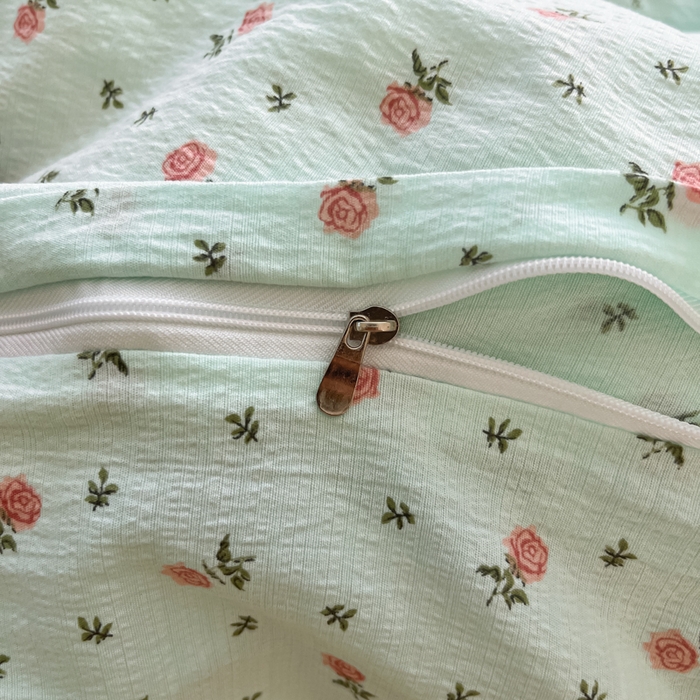 91家纺网 家纺一手货源 找家纺 彩韵家纺 2025新款超柔云感m印花双层纱四件套 芬芳玫瑰