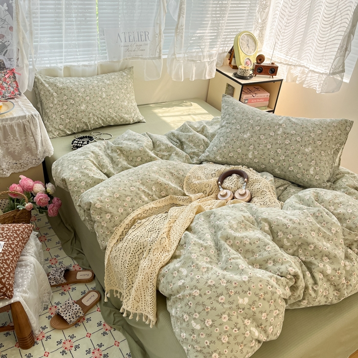 91家纺网 家纺一手货源 找家纺 彩韵家纺 2025新款超柔云感m印花双层纱四件套 花丛小兔