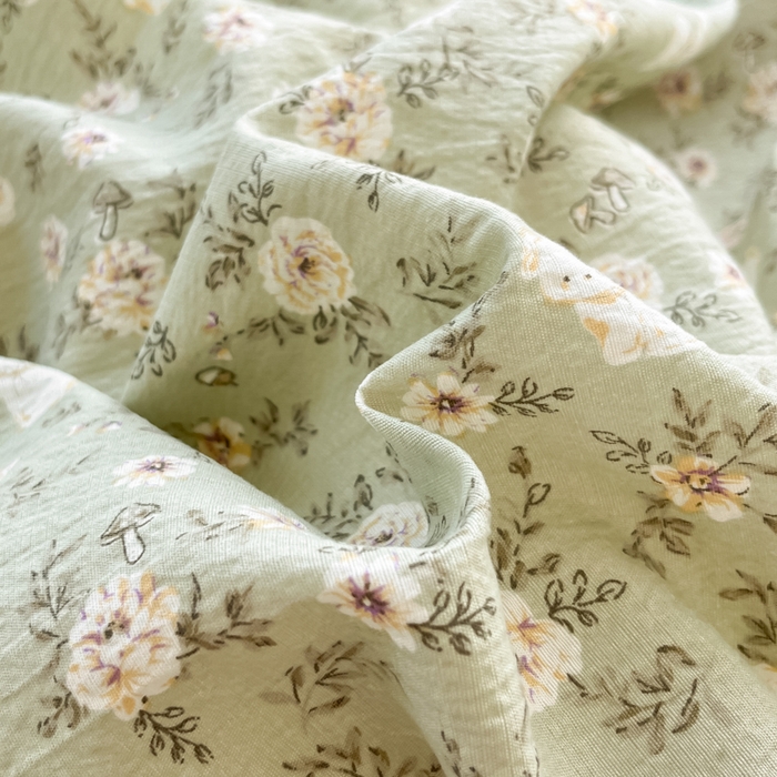 91家纺网 家纺一手货源 找家纺 彩韵家纺 2025新款超柔云感m印花双层纱四件套 花丛小兔