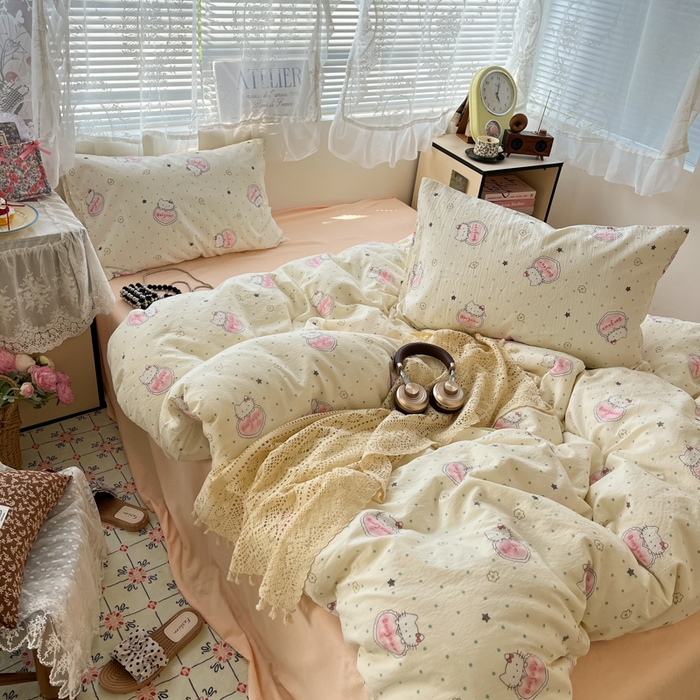 91家纺网 家纺一手货源 找家纺 彩韵家纺 2025新款超柔云感m印花双层纱四件套 萌新猫咪