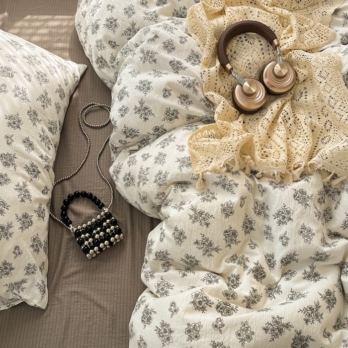 91家纺网 家纺一手货源 找家纺 彩韵家纺 2025新款超柔云感m印花双层纱四件套 桃花朵朵