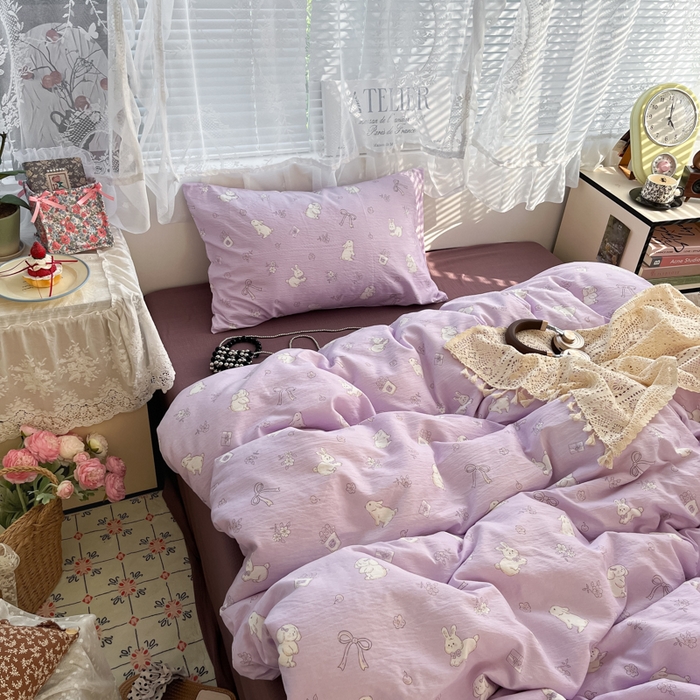 91家纺网 家纺一手货源 找家纺 彩韵家纺 2025新款超柔云感m印花双层纱四件套 逐花迷途