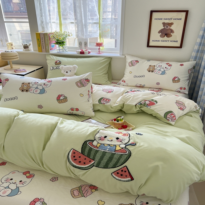 91家纺网 家纺一手货源 找家纺 喜颜 2025新款超柔水洗糯糯棉爆款毛巾绣四件套学生宿舍三件套 西瓜猫咪-浅绿