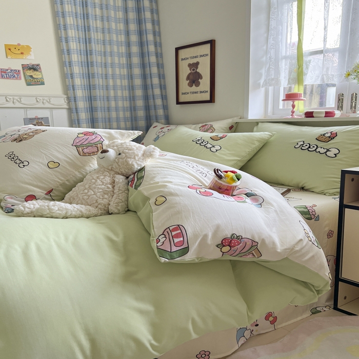 91家纺网 家纺一手货源 找家纺 喜颜 2025新款超柔水洗糯糯棉爆款毛巾绣四件套学生宿舍三件套 西瓜猫咪-浅绿