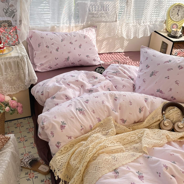 91家纺网 家纺一手货源 找家纺 彩韵家纺 2025新款超柔云感m印花双层纱四件套 紫气葡萄