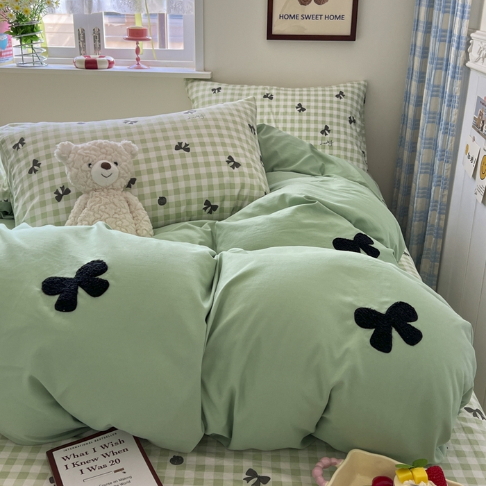 91家纺网 家纺一手货源 找家纺 喜颜 2025新款超柔水洗糯糯棉爆款毛巾绣四件套学生宿舍三件套 蝴蝶结-香草绿