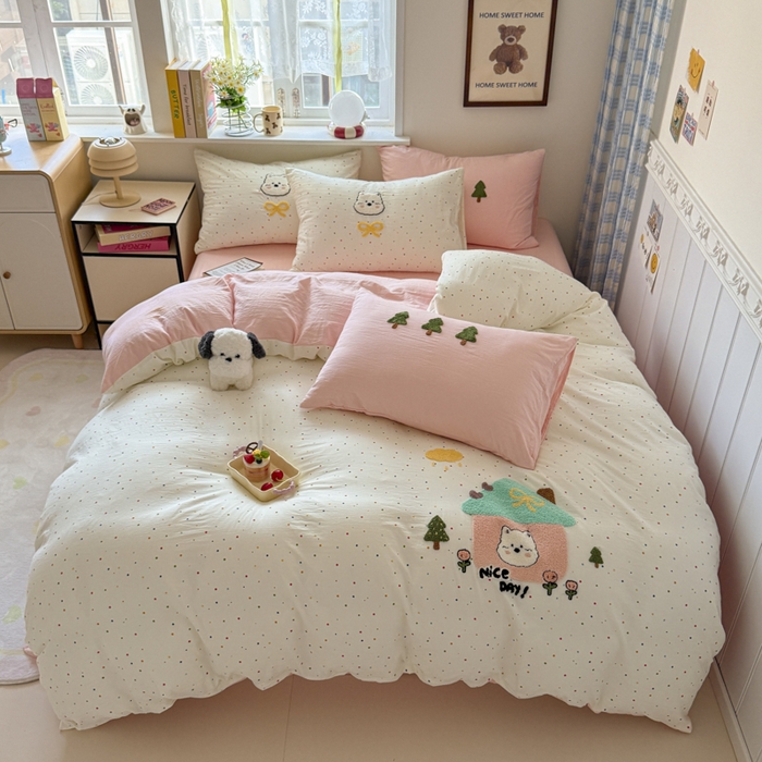 91家纺网 家纺一手货源 找家纺 喜颜 2025新款超柔水洗糯糯棉爆款毛巾绣四件套学生宿舍三件套 家有小熊