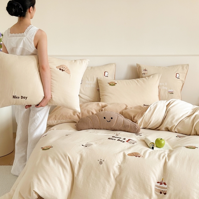 91家纺网 家纺一手货源 找家纺 （总）西西家居2025新款A类超柔有氧双层纱四件套-趣味可颂（券后不低于328）