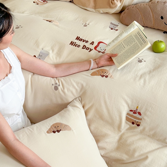 91家纺网 家纺一手货源 找家纺 （总）西西家居2025新款A类超柔有氧双层纱四件套-趣味可颂（券后不低于328）