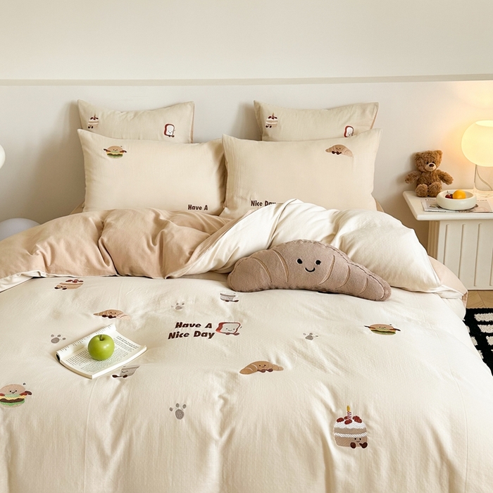 91家纺网 家纺一手货源 找家纺 （总）西西家居2025新款A类超柔有氧双层纱四件套-趣味可颂（券后不低于328）