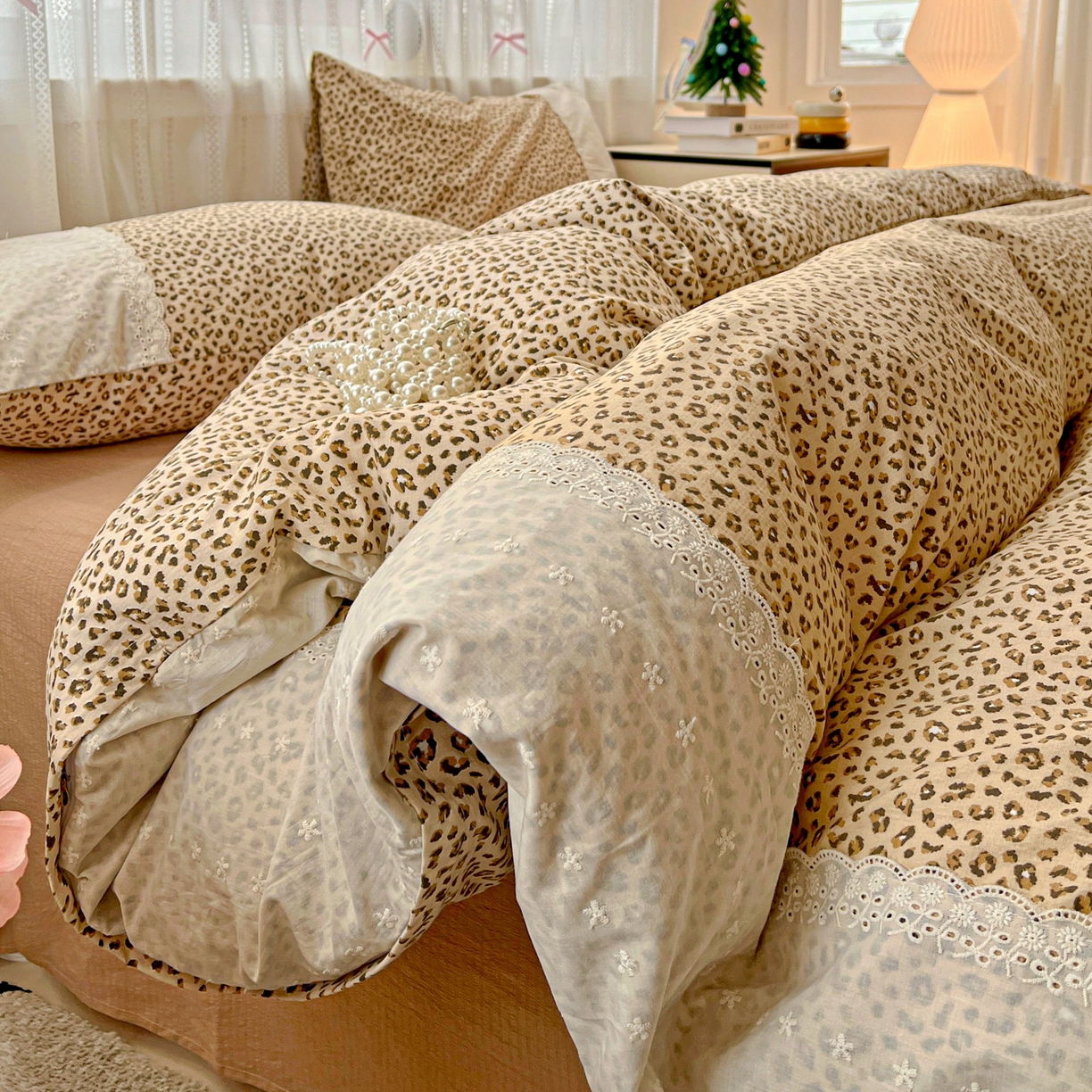 91家纺网 家纺一手货源 找家纺 （总）喜颜 2025新款云感木棉双层纱贴布花边爆款四件套