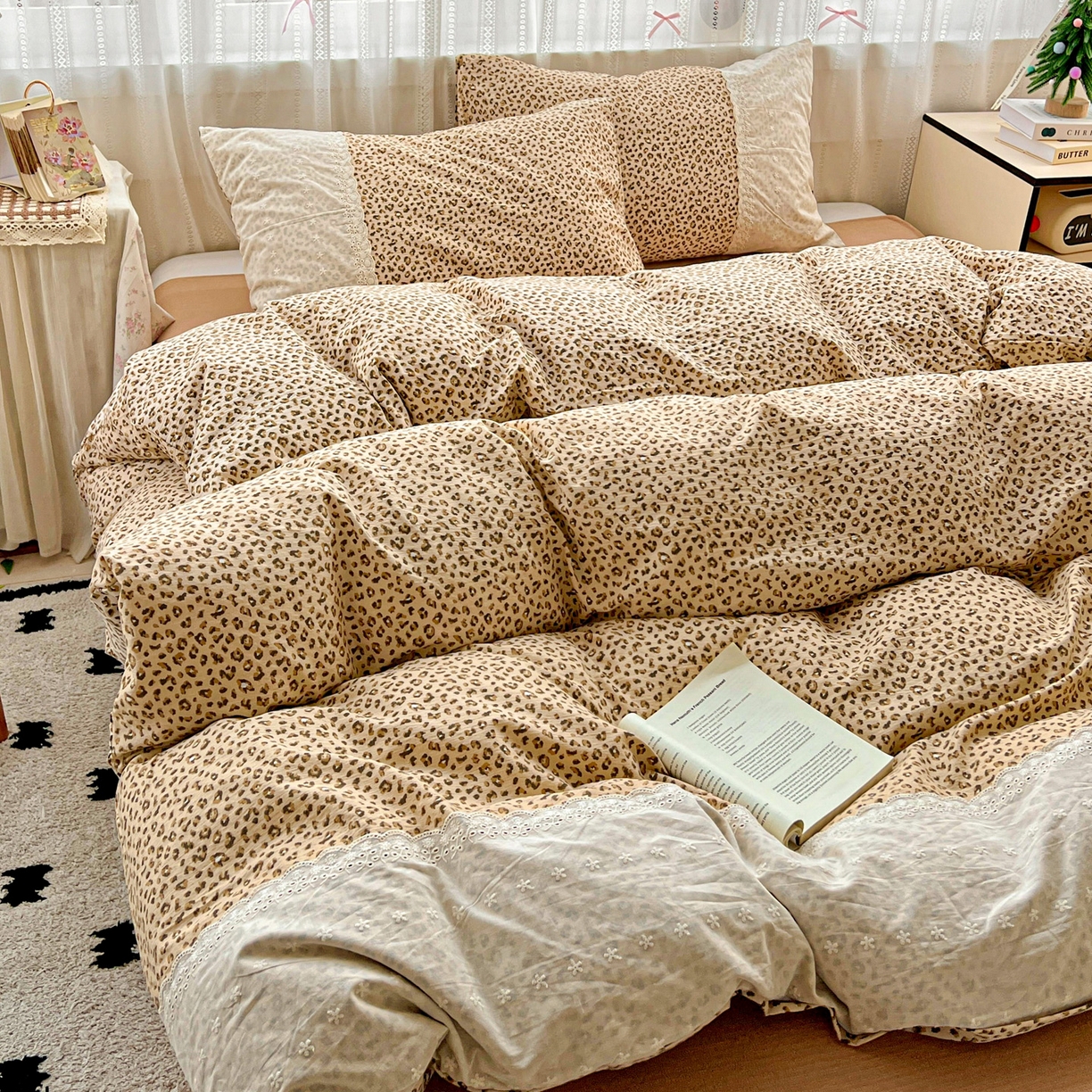 91家纺网 家纺一手货源 找家纺 （总）喜颜 2025新款云感木棉双层纱贴布花边爆款四件套