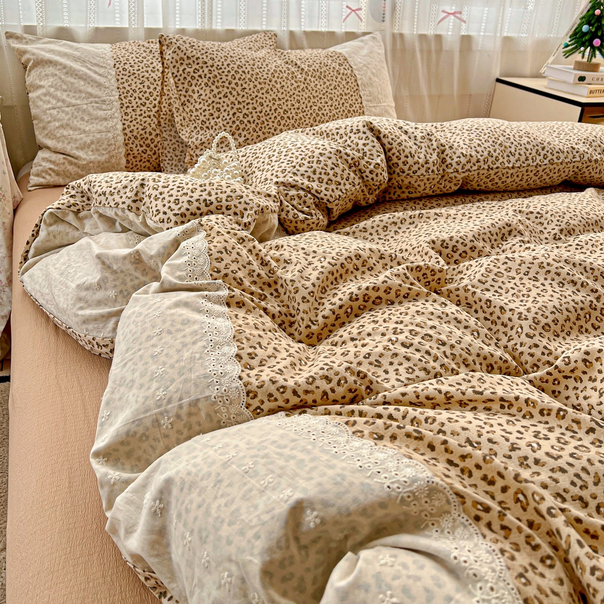 91家纺网 家纺一手货源 找家纺 （总）喜颜 2025新款云感木棉双层纱贴布花边爆款四件套