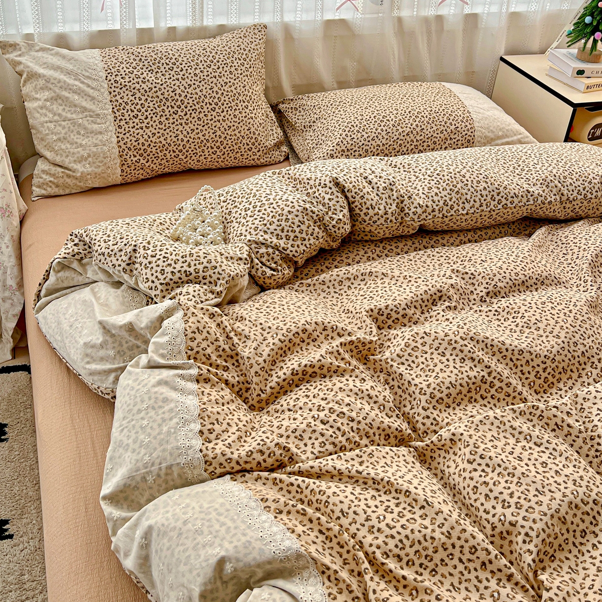 91家纺网 家纺一手货源 找家纺 （总）喜颜 2025新款云感木棉双层纱贴布花边爆款四件套