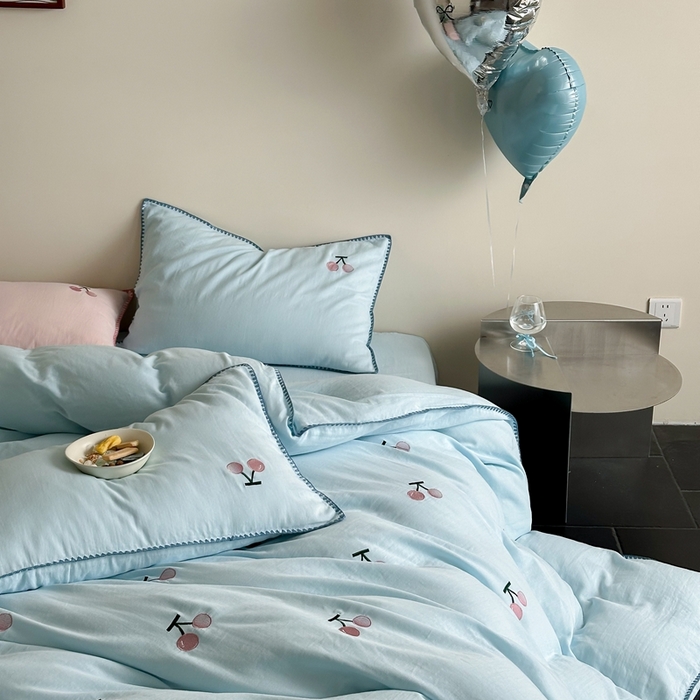 91家纺网 家纺一手货源 找家纺 西西家居2025新款A类超柔有氧双层纱四件套-樱桃（券后不低于328） 樱桃-蓝